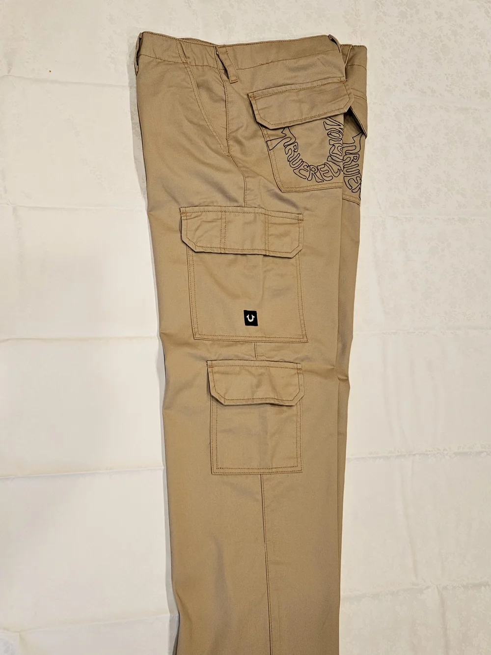 True Religion Men's Cargo Pants Size 31 Khaki Beige Khakis Embroidered Pockets - Picture 13 of 16